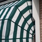 markiesdoek vervanging afwerking volant met biesband kopspijkers markiezen markies zonwering zonwerend zonnescherm montage monteren vervangen doe het zelf zelfdoen service bestellen